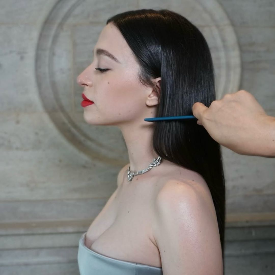 Mikey Madison, Rena Calhoun, Sleek Hair, Long Hair, 2025 SAG Awards, '25 SAG Awards, Hair, Hair inspiration, Hair Inspo, Red Carpet Beauty, Red Carpet, SAG Awards, Anora